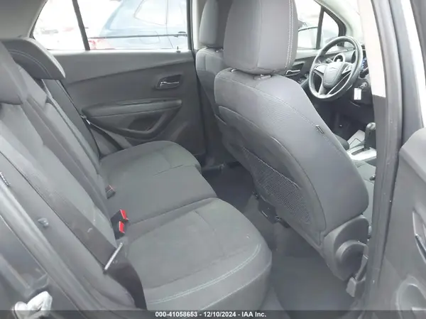 3GNCJKSBXGL245137 2016 CHEVROLET TRAX - Image 8