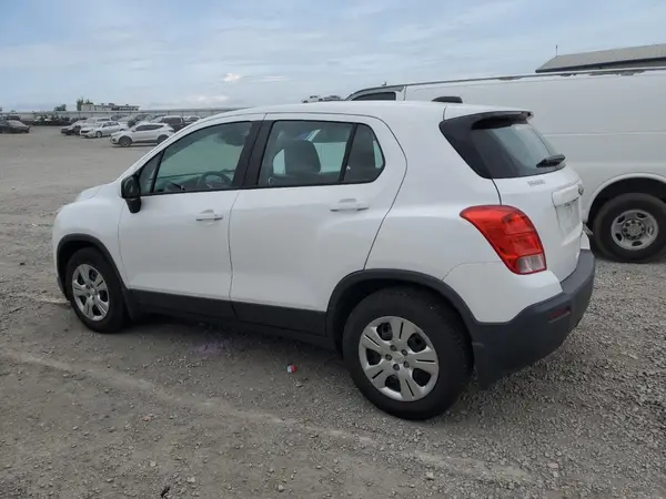 3GNCJKSBXGL259698 2016 CHEVROLET TRAX - Image 2