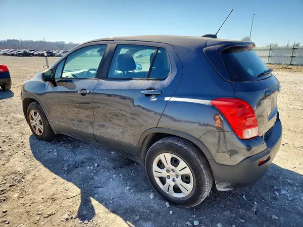 3GNCJKSBXGL267333 2016 CHEVROLET TRAX - Image 2