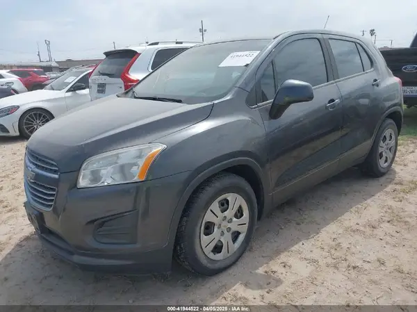 3GNCJKSBXGL280406 2016 CHEVROLET TRAX - Image 2