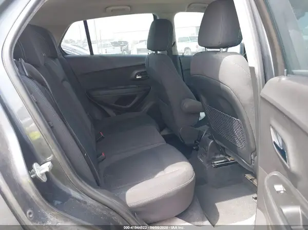 3GNCJKSBXGL280406 2016 CHEVROLET TRAX - Image 8