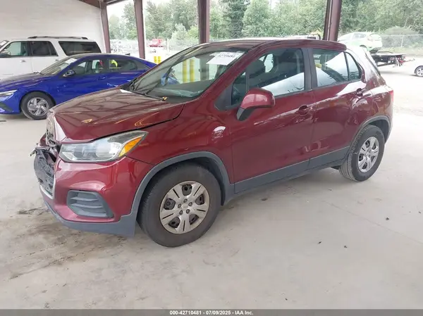 3GNCJKSBXHL133066 2017 CHEVROLET TRAX - Image 2