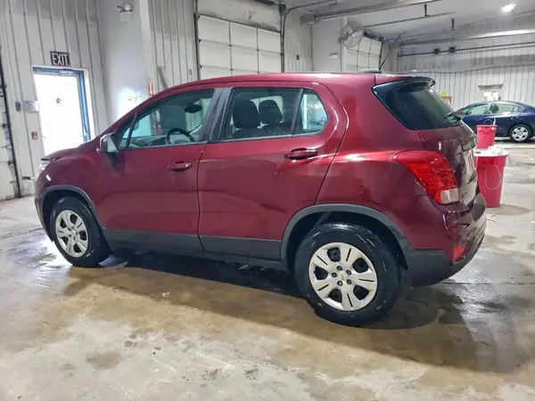 3GNCJKSBXHL165841 2017 CHEVROLET TRAX - Image 2