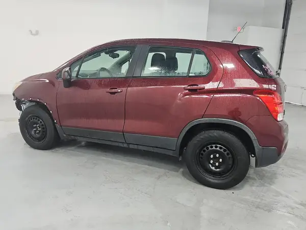 3GNCJKSBXHL168805 2017 CHEVROLET TRAX - Image 2