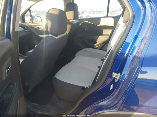 3GNCJKSBXHL200202 2017 CHEVROLET TRAX - Image 8