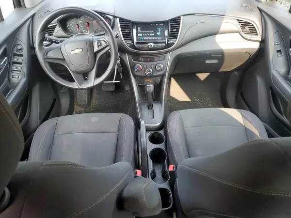 3GNCJKSBXHL204329 2017 CHEVROLET TRAX - Image 8