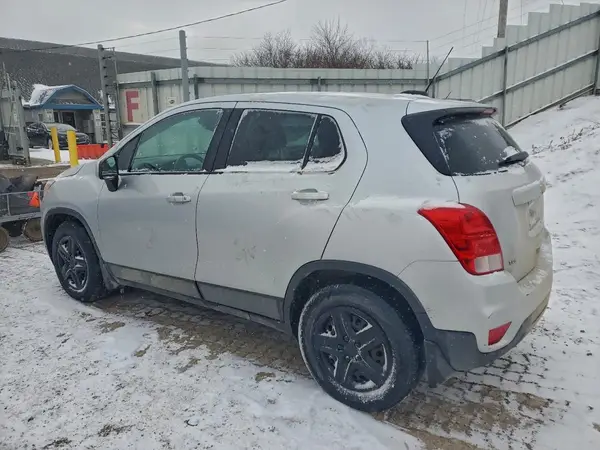3GNCJKSBXHL204394 2017 CHEVROLET TRAX - Image 2