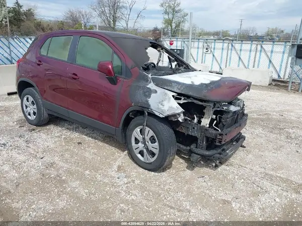 3GNCJKSBXHL227268 2017 CHEVROLET TRAX - Image 1