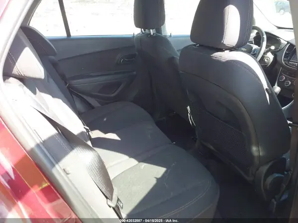 3GNCJKSBXHL231417 2017 CHEVROLET TRAX - Image 8