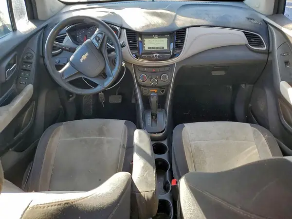 3GNCJKSBXHL231563 2017 CHEVROLET TRAX - Image 8