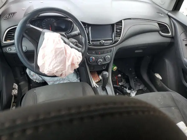3GNCJKSBXHL235659 2017 CHEVROLET TRAX - Image 8