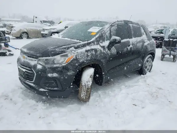 3GNCJKSBXHL260903 2017 CHEVROLET TRAX - Image 2