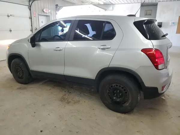 3GNCJKSBXHL266930 2017 CHEVROLET TRAX - Image 2