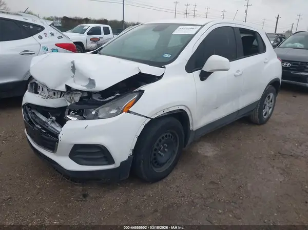 3GNCJKSBXHL273182 2017 CHEVROLET TRAX - Image 2