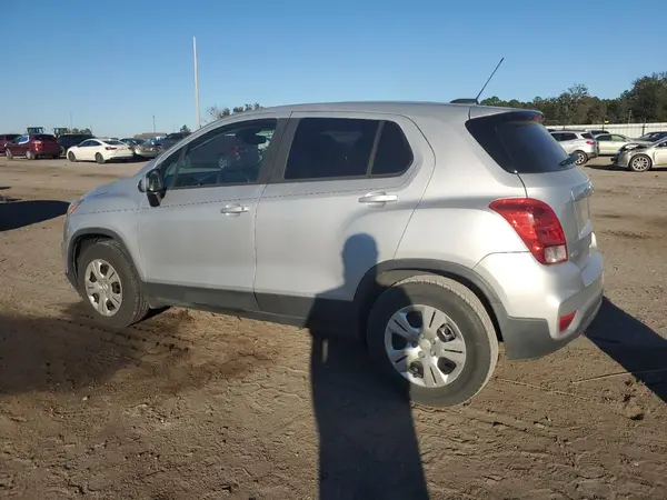 3GNCJKSBXHL283002 2017 CHEVROLET TRAX - Image 2
