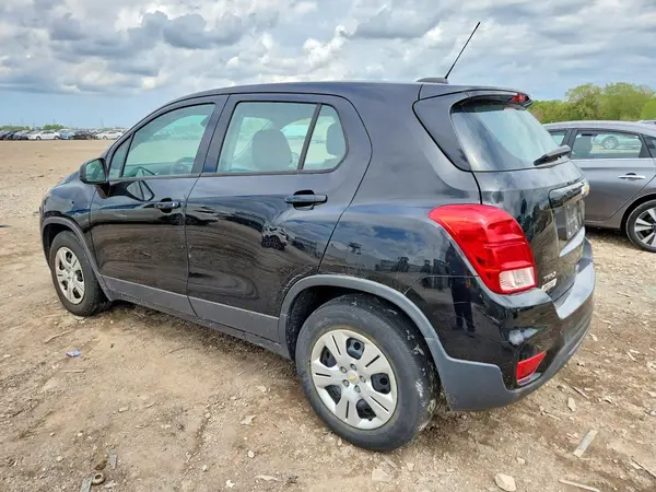 3GNCJKSBXHL287471 2017 CHEVROLET TRAX - Image 2