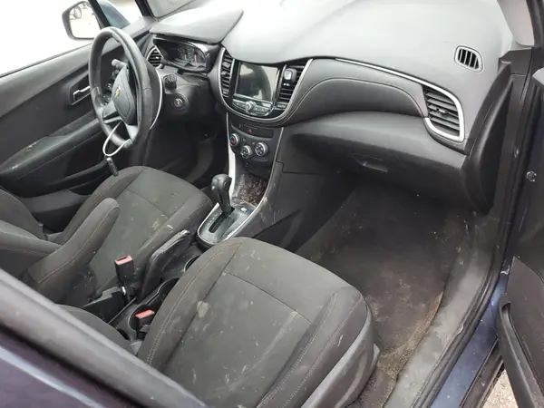 3GNCJKSBXJL198764 2018 CHEVROLET TRAX - Image 8