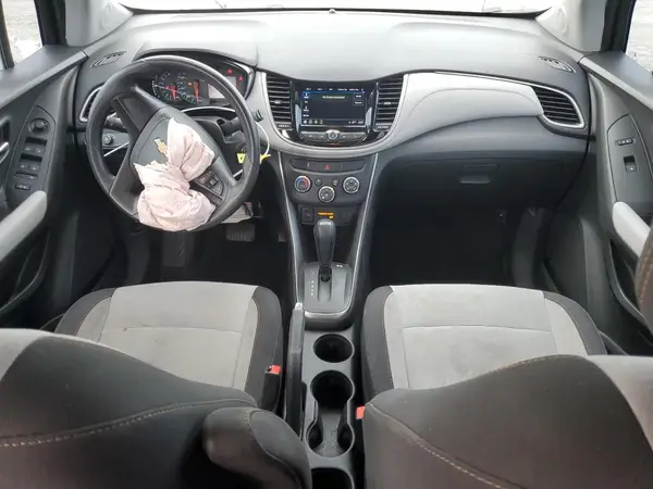 3GNCJKSBXJL229415 2018 CHEVROLET TRAX - Image 8