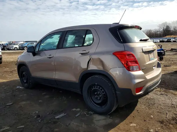 3GNCJKSBXJL255125 2018 CHEVROLET TRAX - Image 2