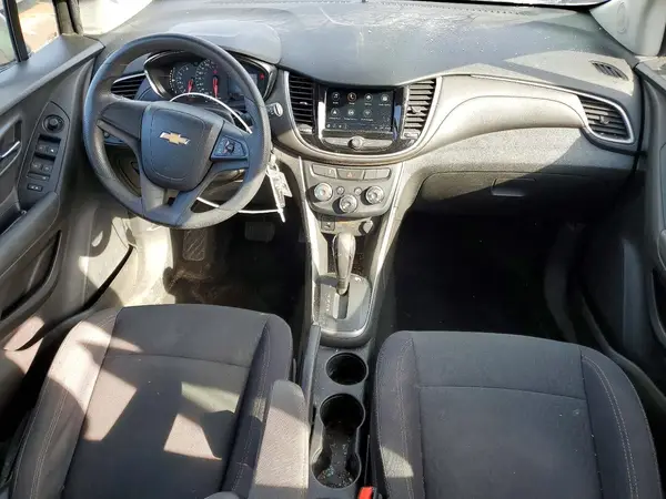 3GNCJKSBXJL255125 2018 CHEVROLET TRAX - Image 8