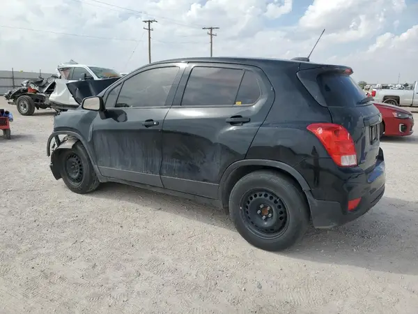 3GNCJKSBXJL257277 2018 CHEVROLET TRAX - Image 2