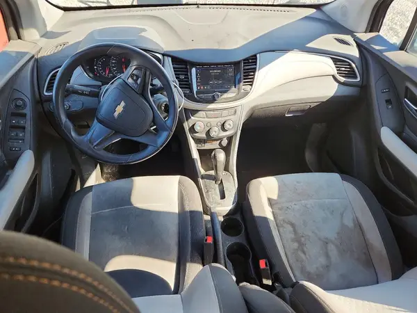 3GNCJKSBXJL263015 2018 CHEVROLET TRAX - Image 8