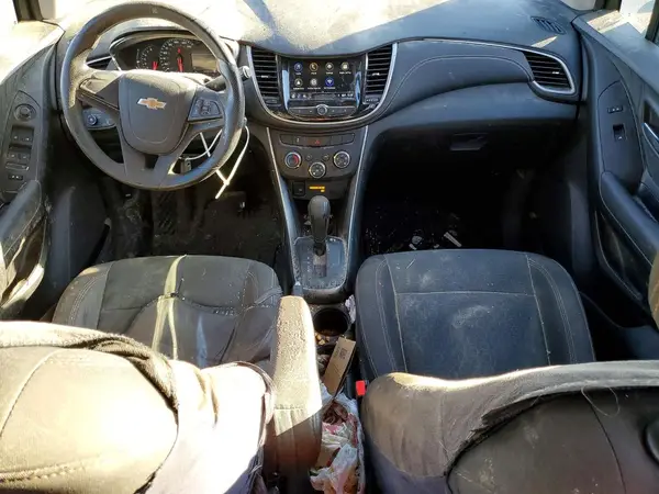3GNCJKSBXJL338134 2018 CHEVROLET TRAX - Image 8