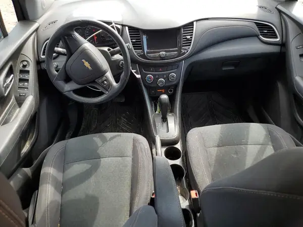 3GNCJKSBXJL339154 2018 CHEVROLET TRAX - Image 8