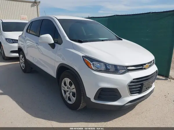 3GNCJKSBXJL356861 2018 CHEVROLET TRAX - Image 1