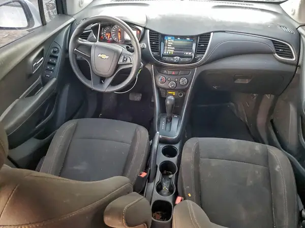 3GNCJKSBXJL358285 2018 CHEVROLET TRAX - Image 8
