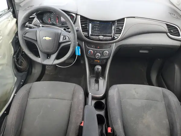 3GNCJKSBXJL369688 2018 CHEVROLET TRAX - Image 8