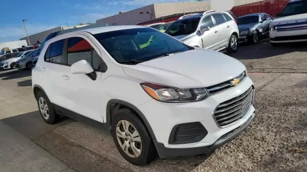 3GNCJKSBXKL115304 2019 CHEVROLET TRAX - Image 1