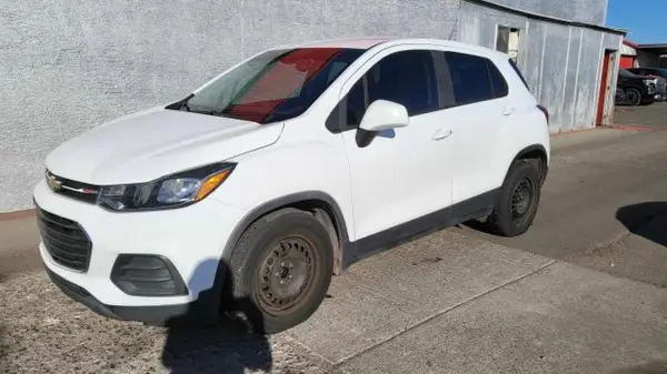 3GNCJKSBXKL115304 2019 CHEVROLET TRAX - Image 2