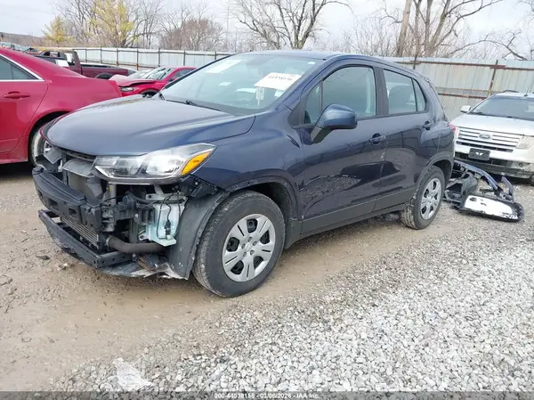3GNCJKSBXKL134564 2019 CHEVROLET TRAX - Image 2