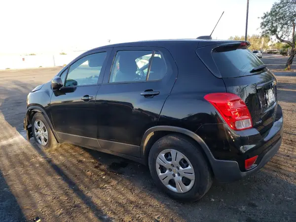 3GNCJKSBXKL163594 2019 CHEVROLET TRAX - Image 2