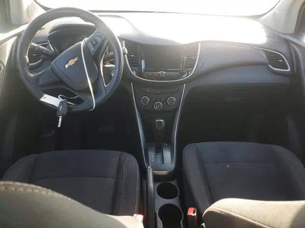 3GNCJKSBXKL166379 2019 CHEVROLET TRAX - Image 8