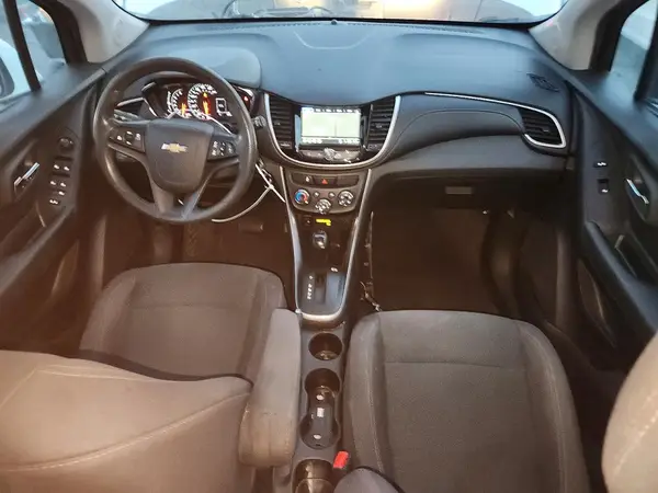 3GNCJKSBXKL176927 2019 CHEVROLET TRAX - Image 8