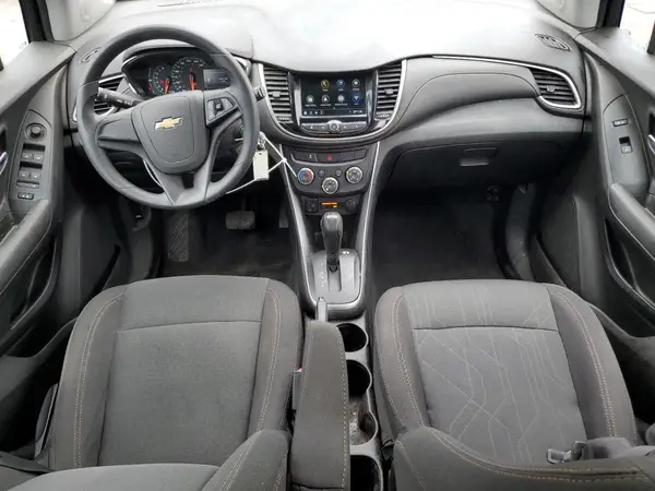 3GNCJKSBXKL206427 2019 CHEVROLET TRAX - Image 8