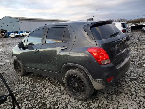 3GNCJKSBXKL219131 2019 CHEVROLET TRAX - Image 2