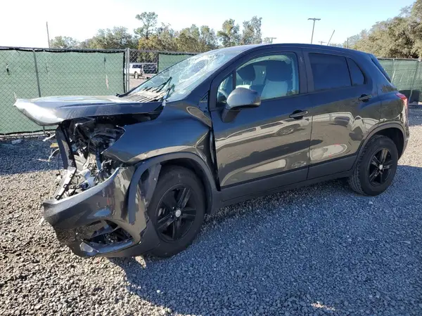 3GNCJKSBXKL235832 2019 CHEVROLET TRAX - Image 1