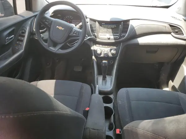 3GNCJKSBXKL238357 2019 CHEVROLET TRAX - Image 8