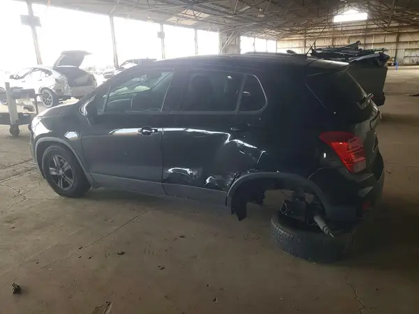 3GNCJKSBXKL251450 2019 CHEVROLET TRAX - Image 2
