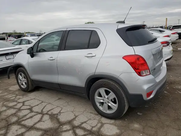 3GNCJKSBXKL282889 2019 CHEVROLET TRAX - Image 2