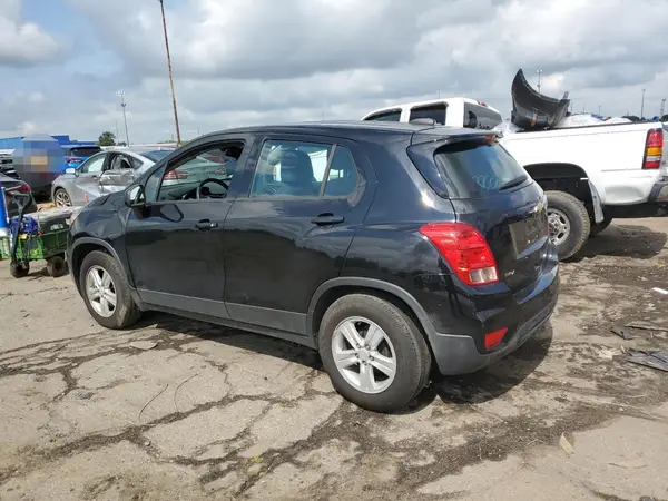 3GNCJKSBXKL308567 2019 CHEVROLET TRAX - Image 2