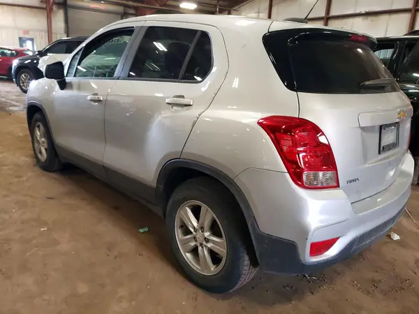 3GNCJKSBXKL314305 2019 CHEVROLET TRAX - Image 2