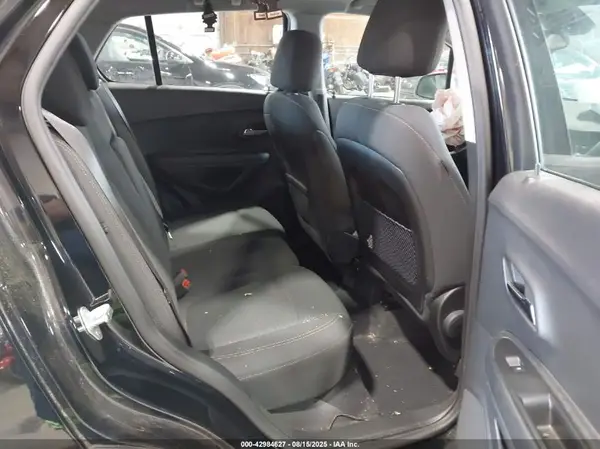 3GNCJKSBXKL334716 2019 CHEVROLET TRAX - Image 8