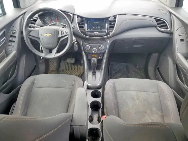 3GNCJKSBXKL341925 2019 CHEVROLET TRAX - Image 8