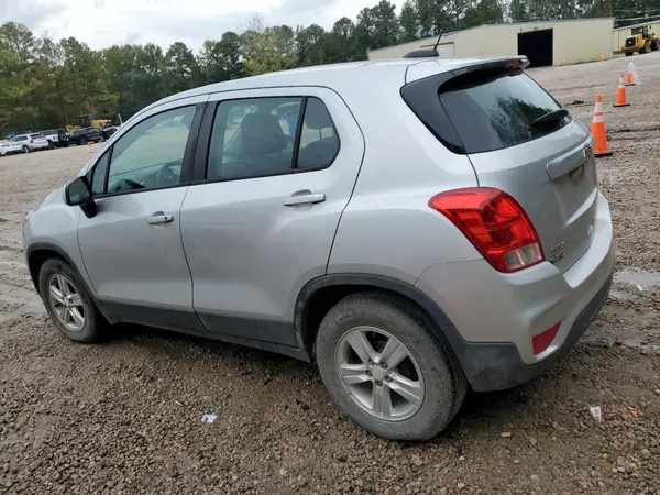 3GNCJKSBXKL347577 2019 CHEVROLET TRAX - Image 2