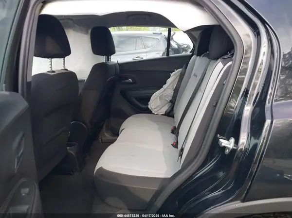 3GNCJKSBXKL369384 2019 CHEVROLET TRAX - Image 8