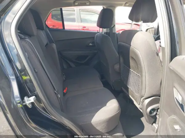 3GNCJKSBXKL373323 2019 CHEVROLET TRAX - Image 8